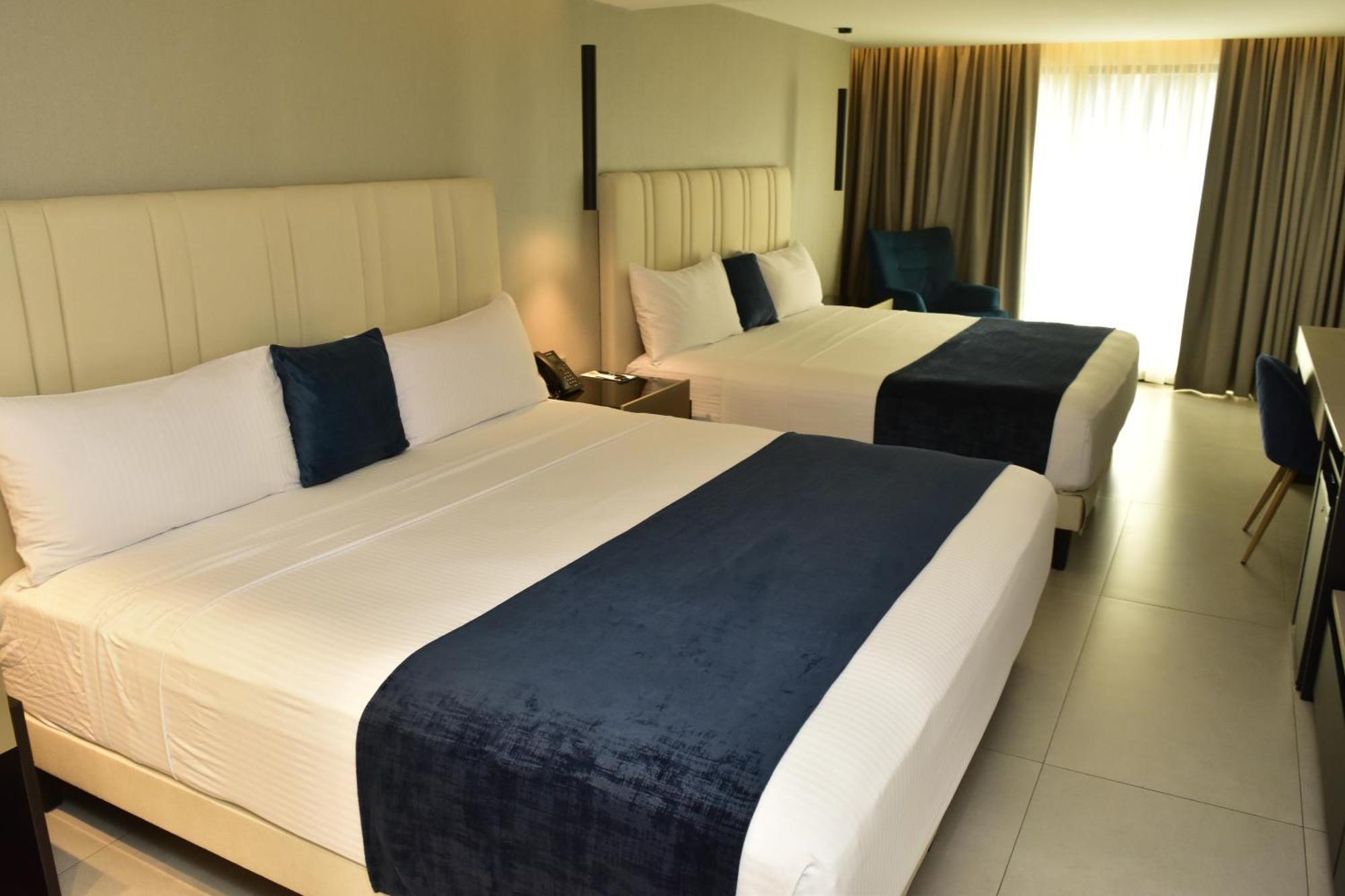 Hotel Veuxor Machala Kültér fotó