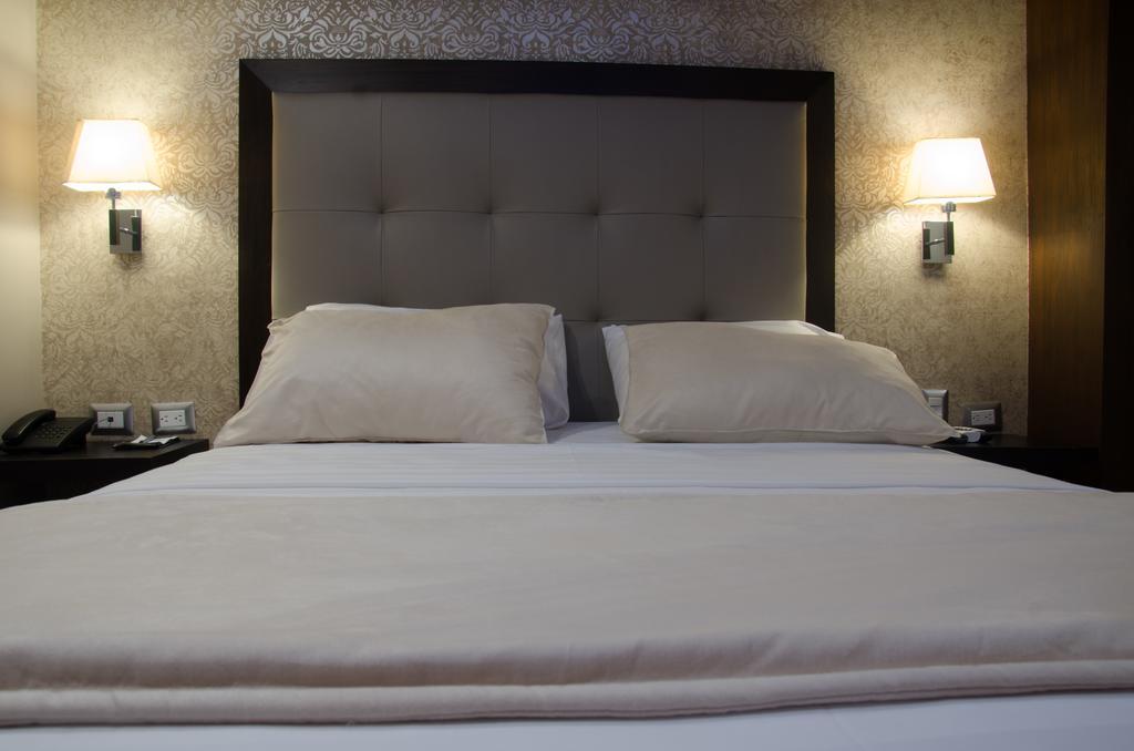 Hotel Veuxor Machala Szoba fotó