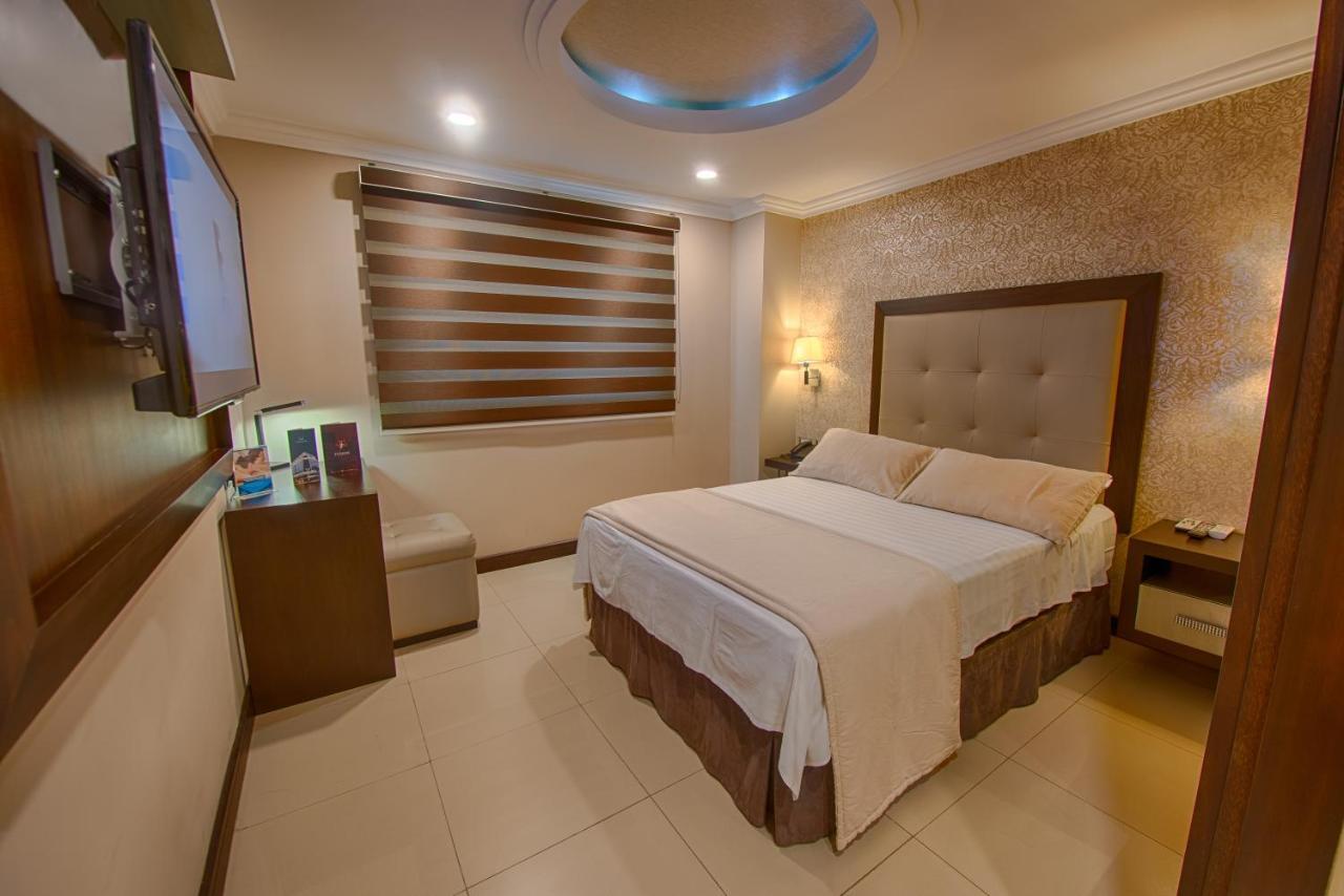 Hotel Veuxor Machala Kültér fotó